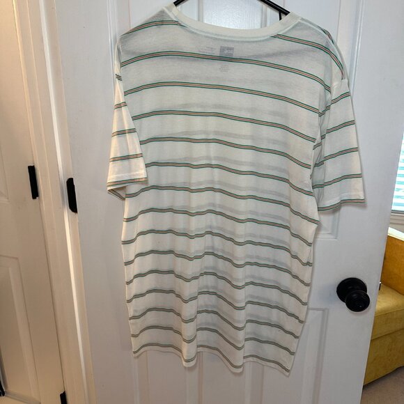 Assorted Set of Three Tee Shirts - Picture 10 of 10